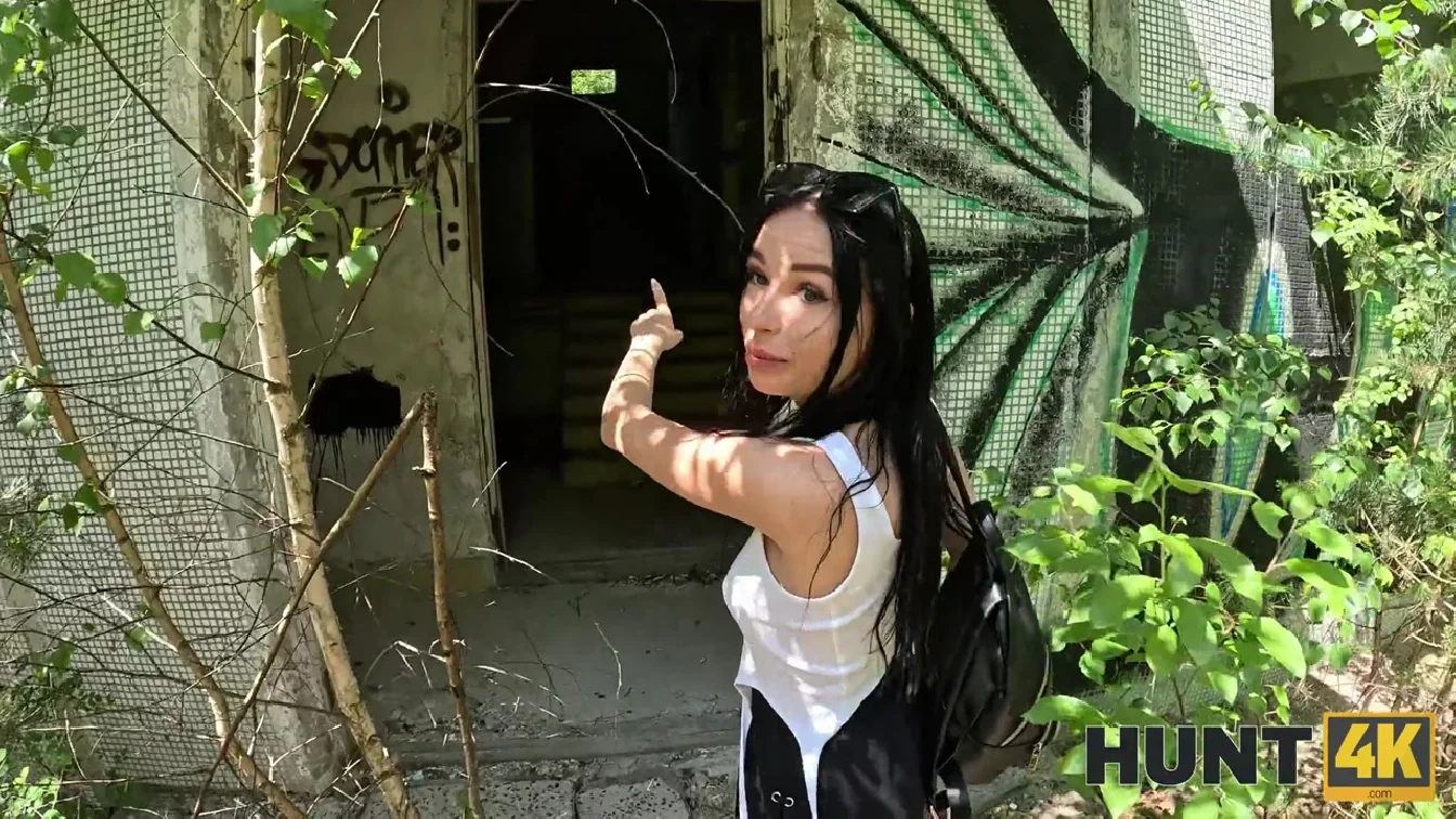 Preview of Hunt4K Milena Ray XXX